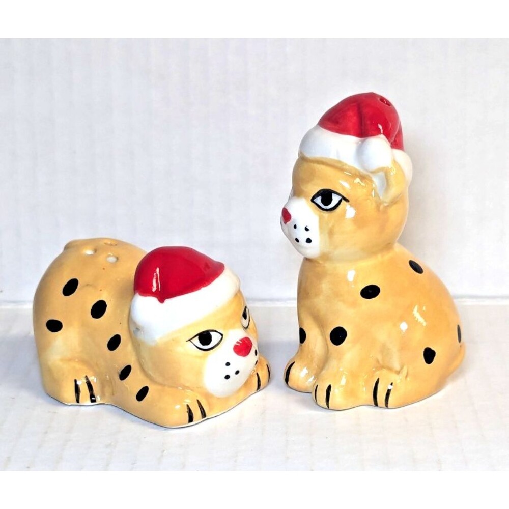 Leopard Cheetah Salt and Pepper Shakers Spotted Cats Cubs Santa Hat Ceramic